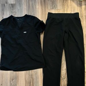 Small figs scrub set